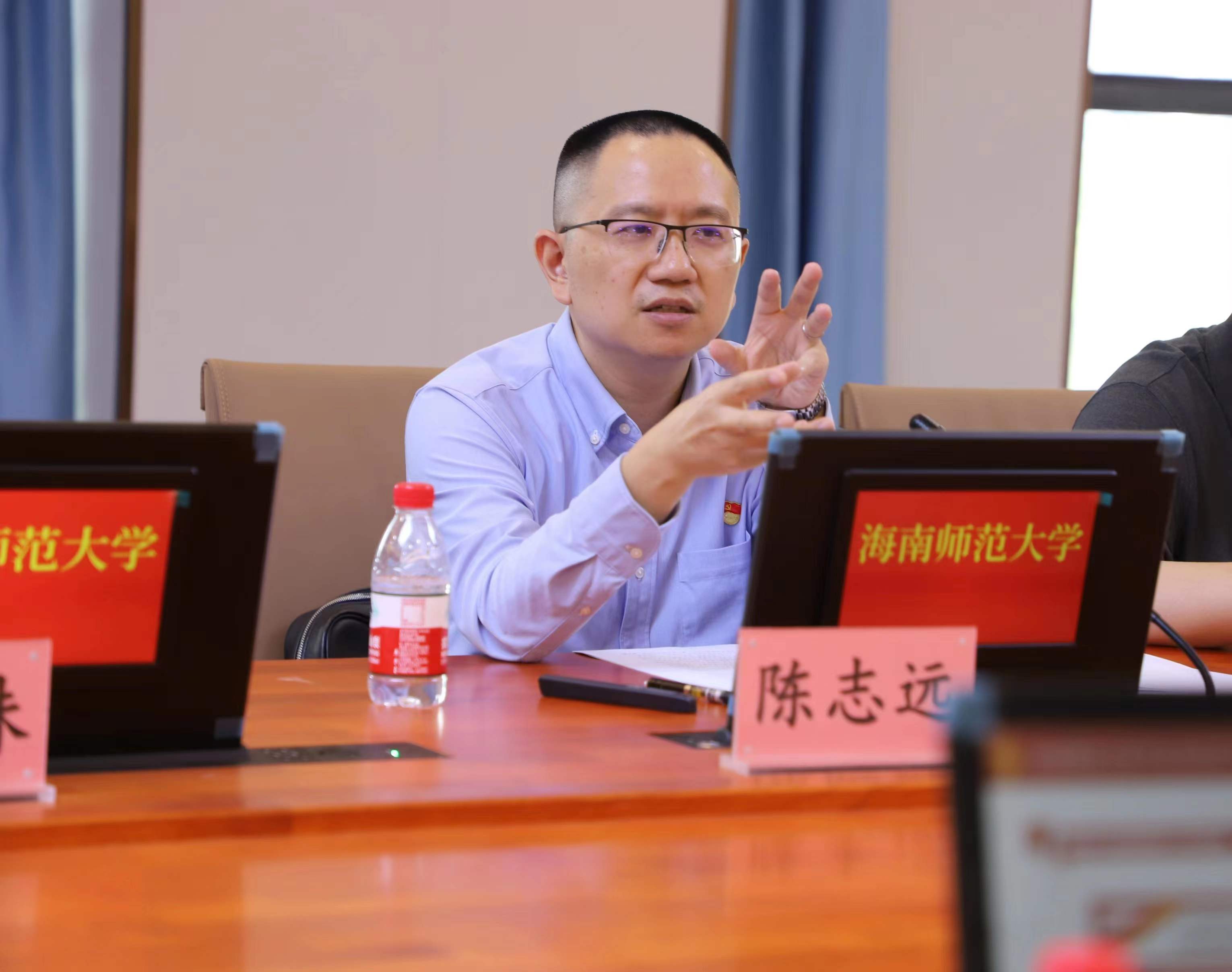 团省委副书记陈志远受邀来我校作主题教育专题党课辅导报告
