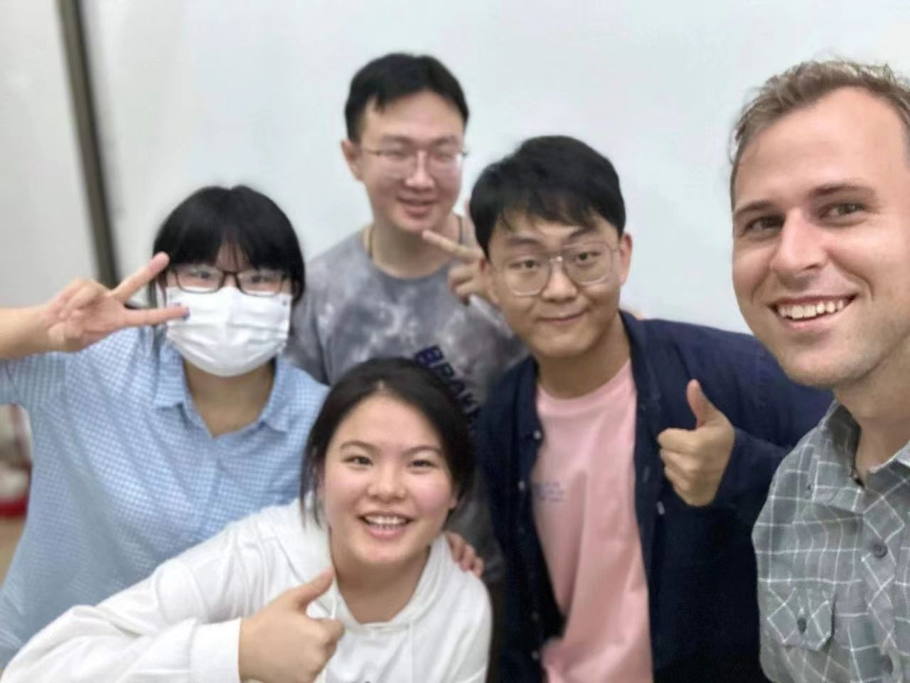 【榕籽之声】季节：山顶很好看，山顶上的景色更好看！