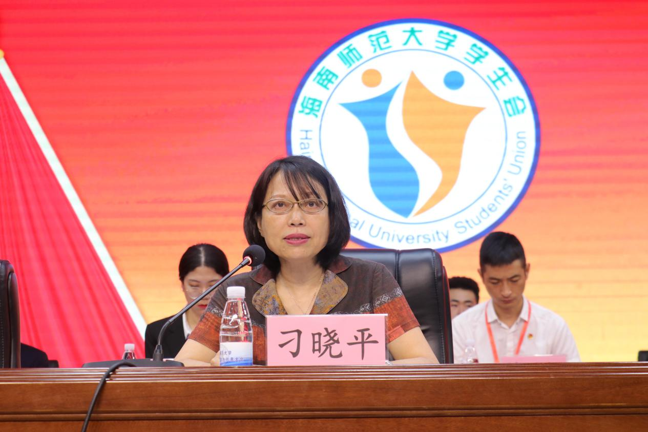我校第二十八次学生代表大会胜利召开