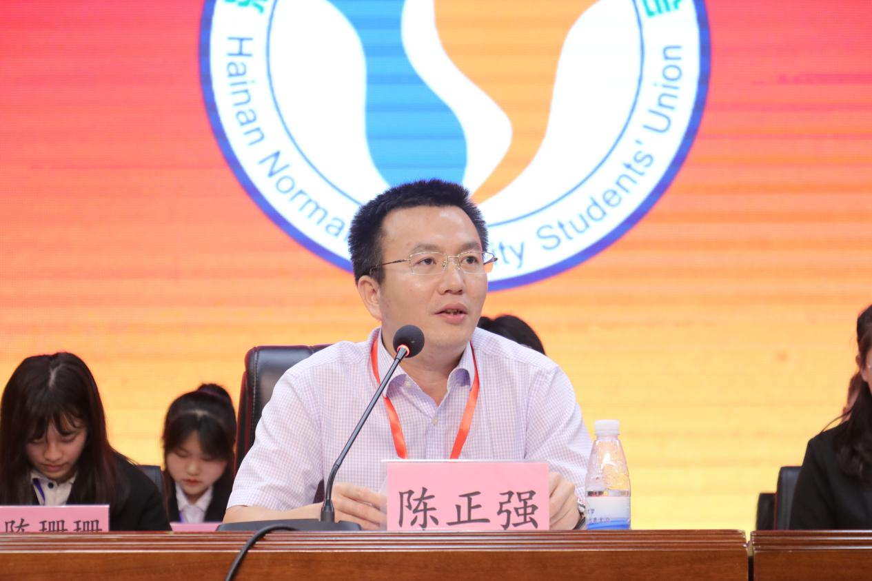 我校第二十八次学生代表大会胜利召开
