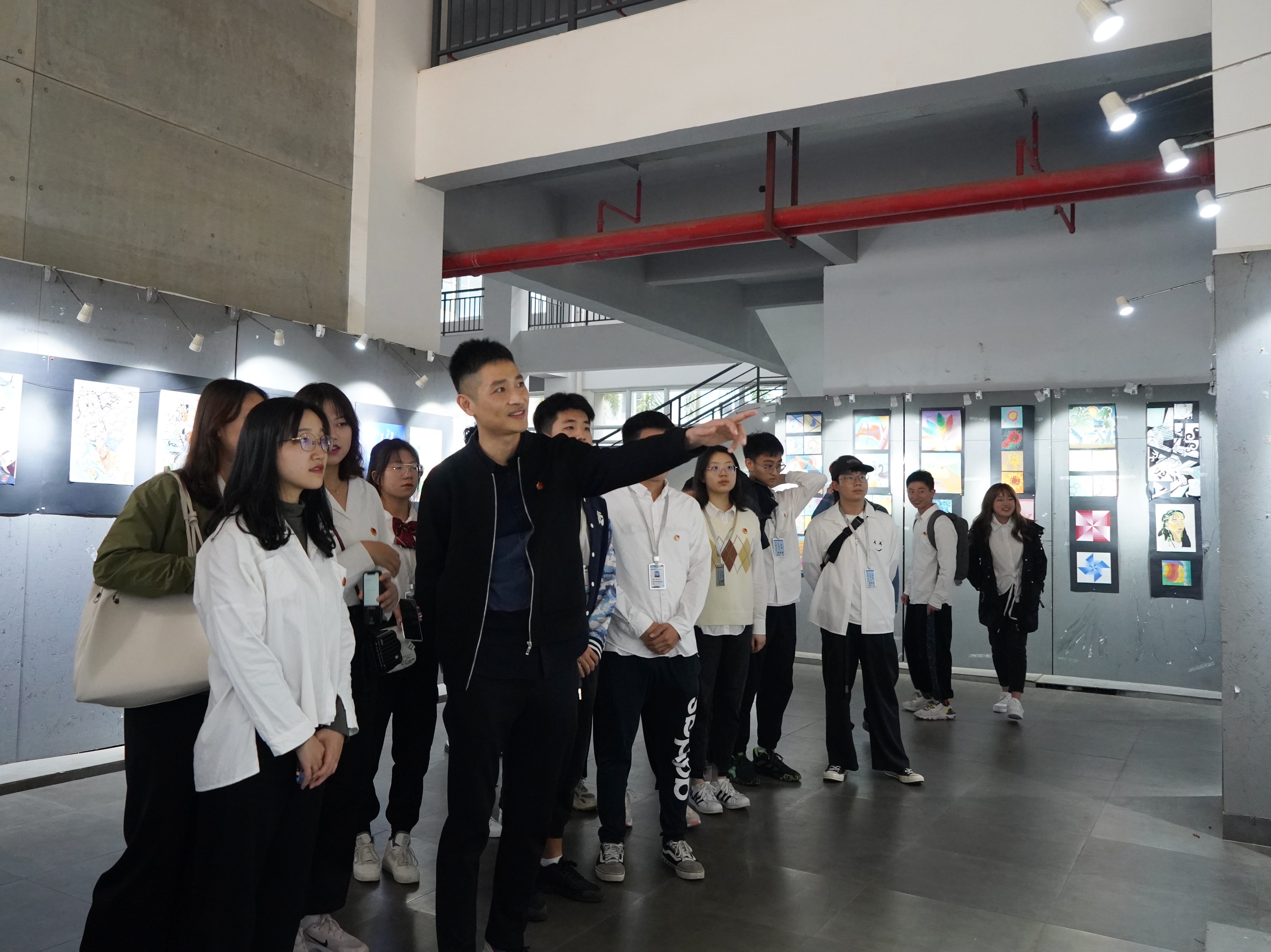 我校举办海南省第七届大学生艺术展演 ——海南师范大学大学生艺术作品展