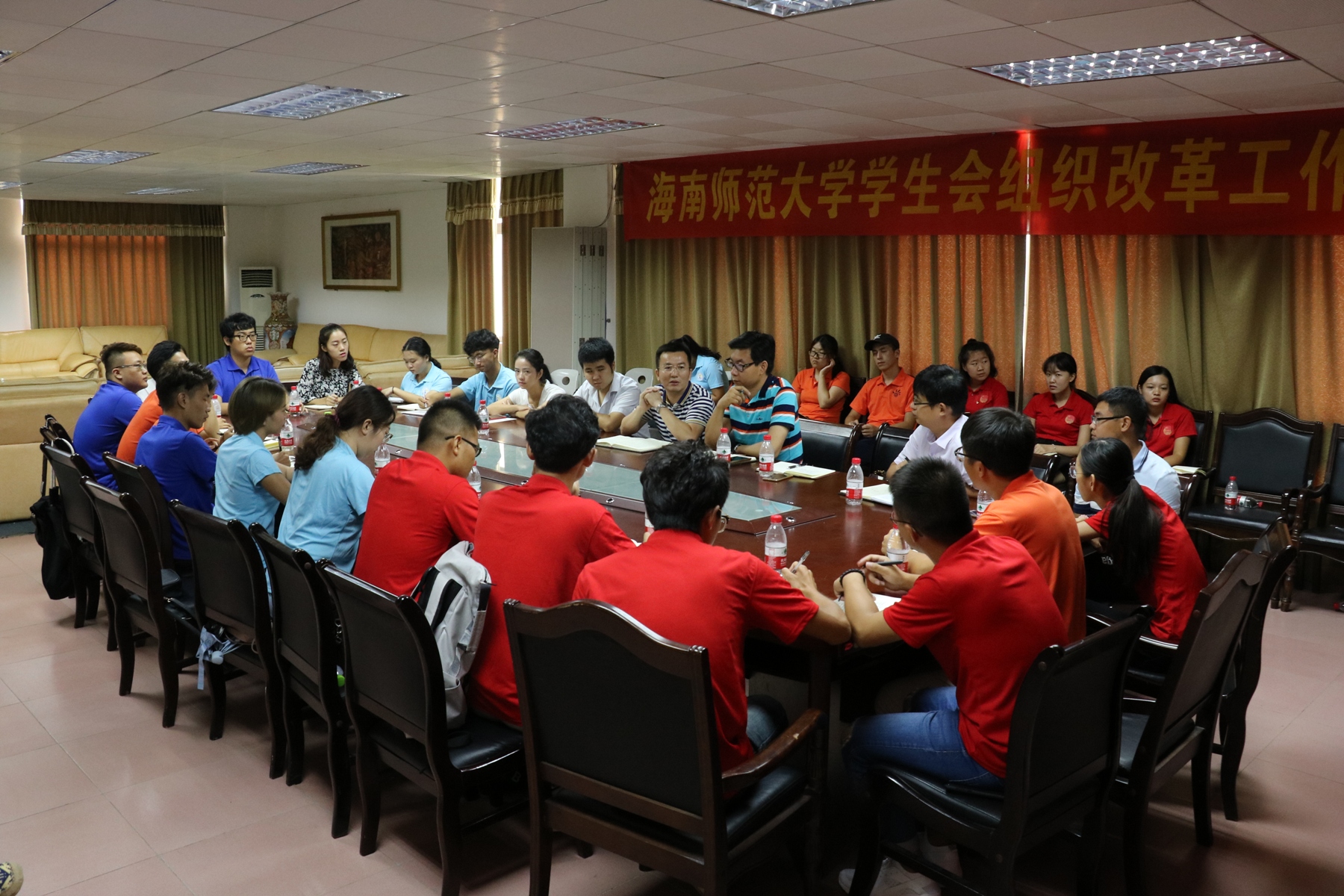 校团委召开学生会组织改革工作座谈会