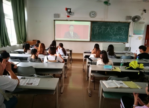 青年之声·海师校团委组织开展烈士纪念日活动